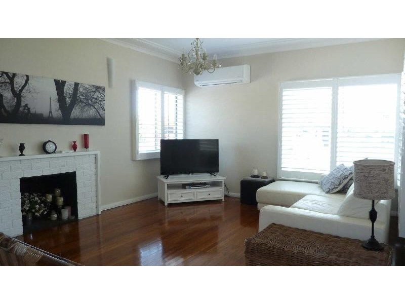 86 Breckenridge St, Forster NSW 2428