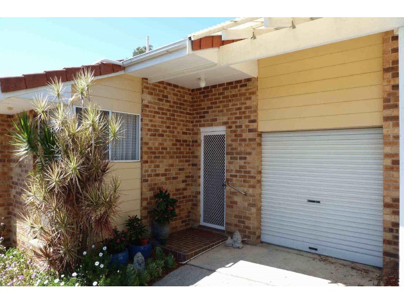 2/35  Bent St, Tuncurry NSW 2428