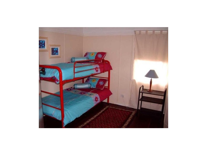 2/24 Robert St, Forster NSW 2428