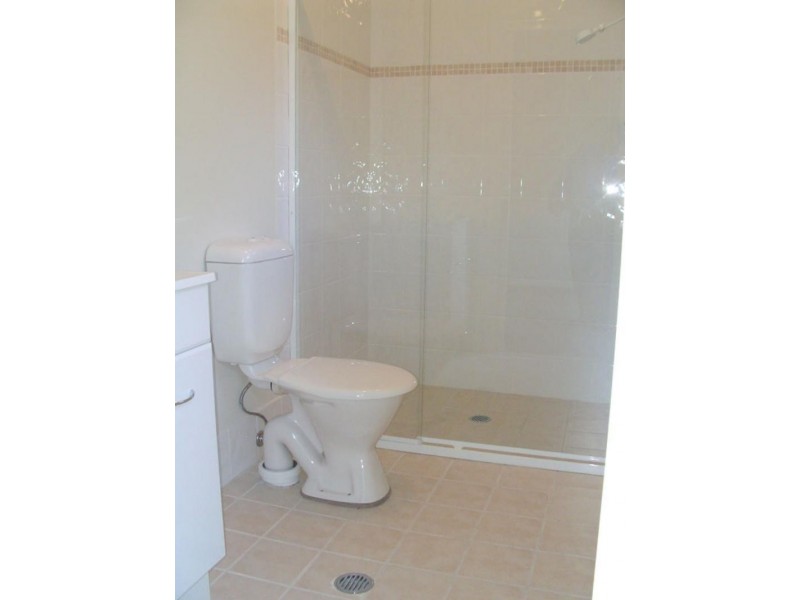 4/28 Churchill Cct, Hamilton South NSW 2303