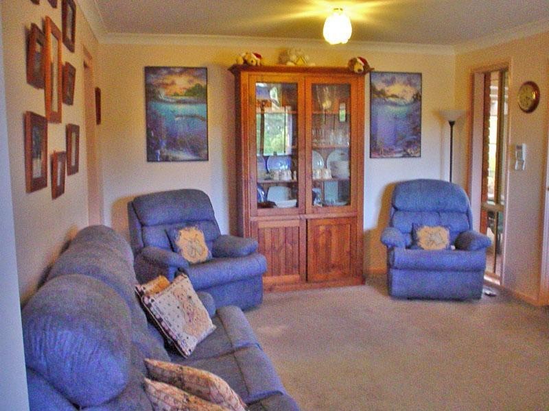 98 Tennent Rd, Mount Hutton NSW 2290