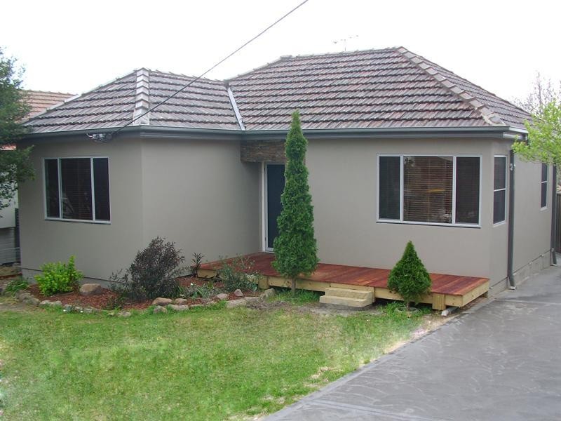 38 Dudley Rd, Charlestown NSW 2290