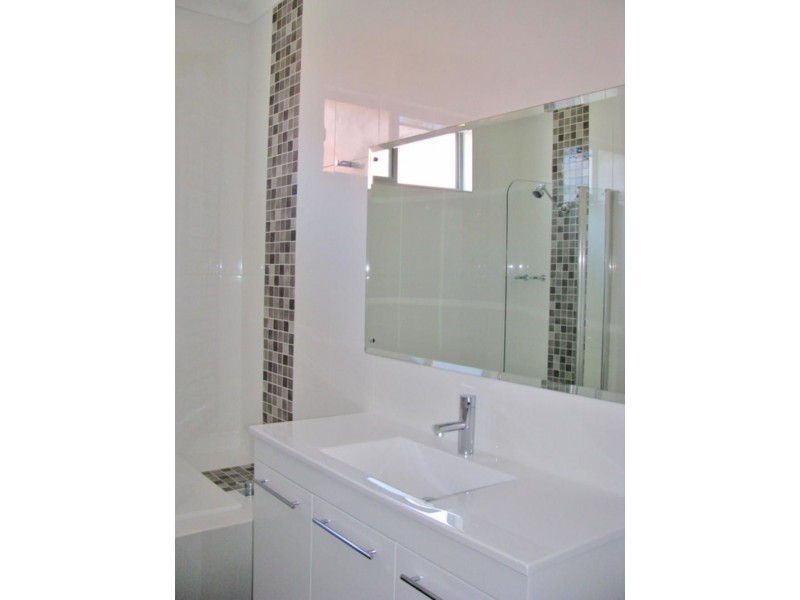 38 Dudley Rd, Charlestown NSW 2290