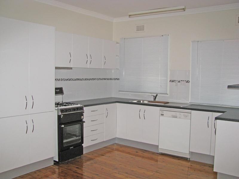 15 O’Brien St, Gateshead NSW 2290