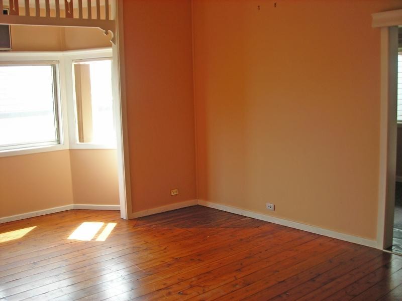 15 Raymond  St, Speers Point NSW 2284