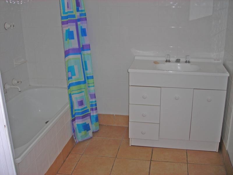 15 Raymond  St, Speers Point NSW 2284