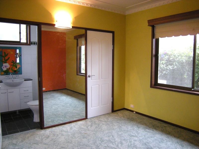 21 Speers  St, Speers Point NSW 2284