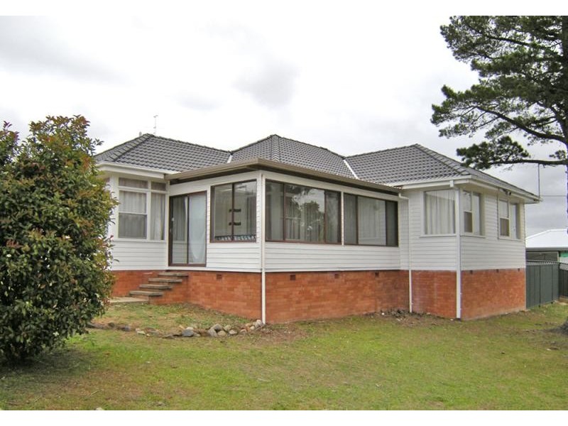 63 Patricia Ave, Charlestown NSW 2290