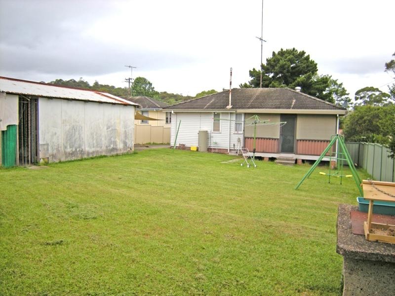 13 Mallee St, Gateshead NSW 2290