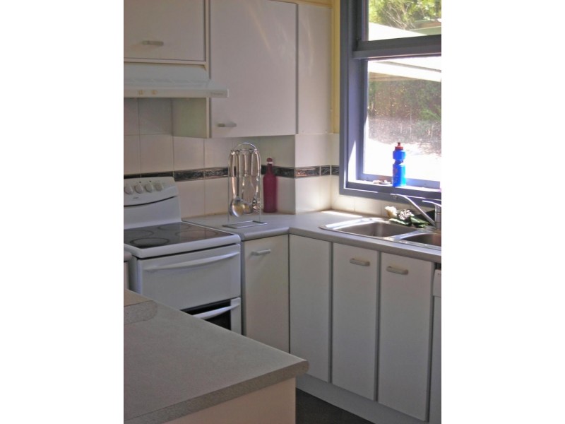15 Johnson  St, Kotara NSW 2289