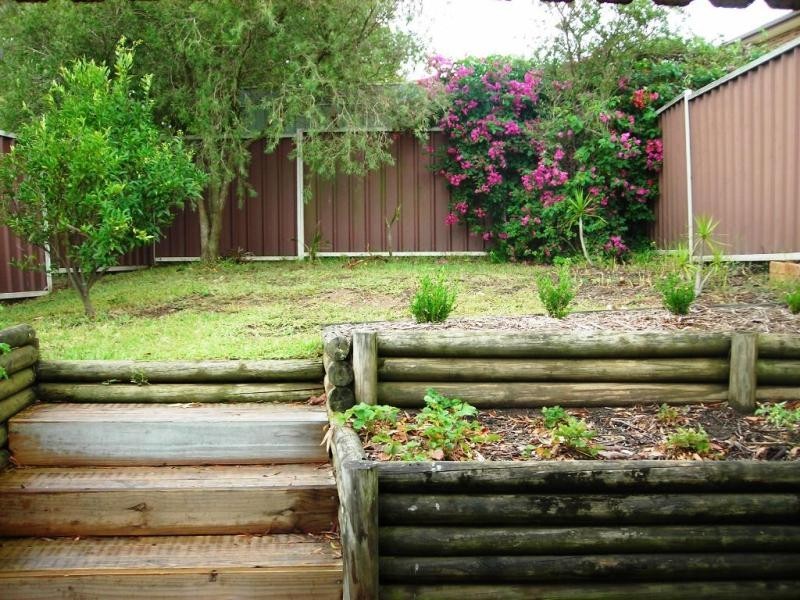 1/11 Jergi Cl, Charlestown NSW 2290