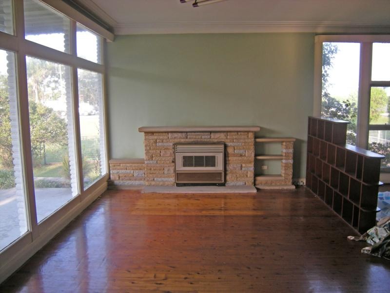 716 Pacific  Hwy, Belmont South NSW 2280