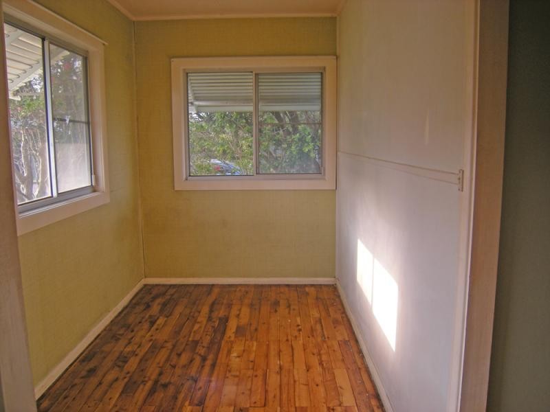 716 Pacific  Hwy, Belmont South NSW 2280