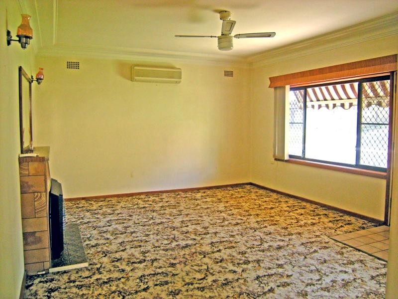 3 Norman St, Waratah West NSW 2298