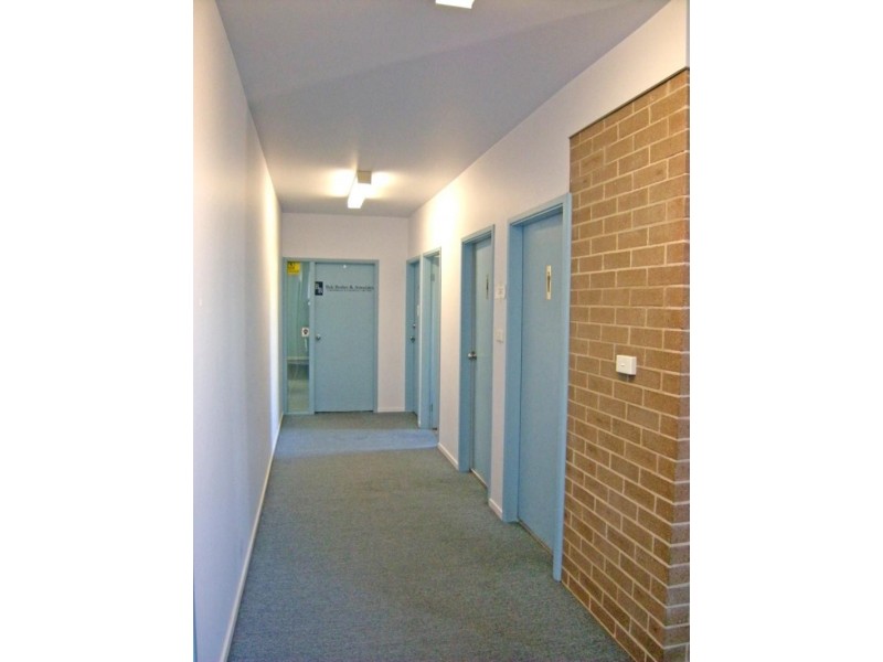 34 Macquarie St, Belmont NSW 2280