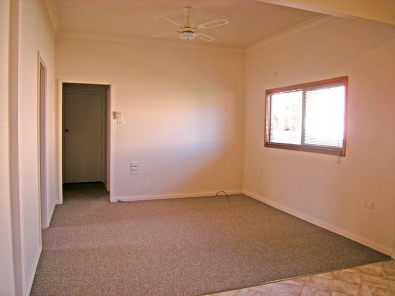 6 Park  St, Charlestown NSW 2290