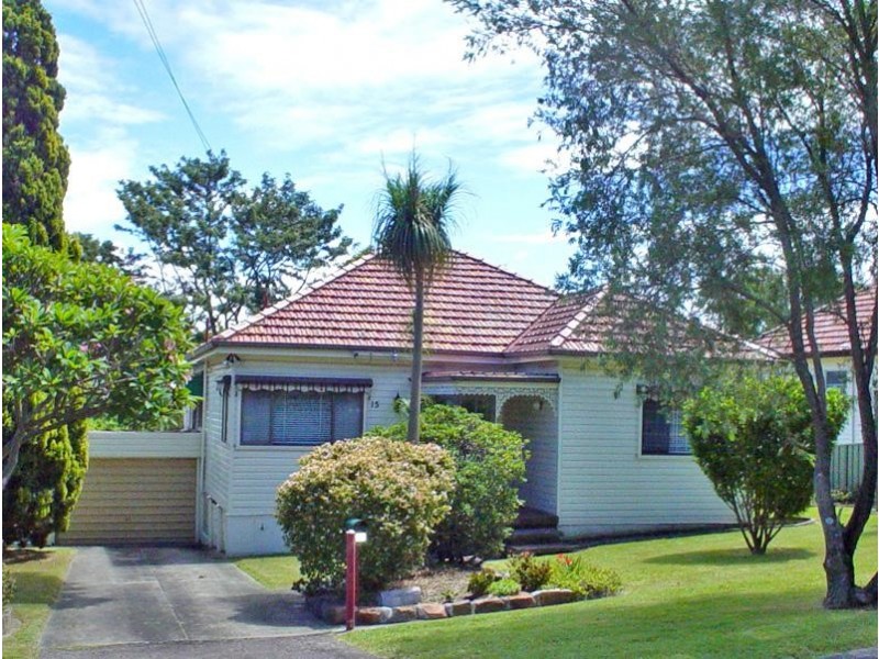 15 O’Brien St, Gateshead NSW 2290