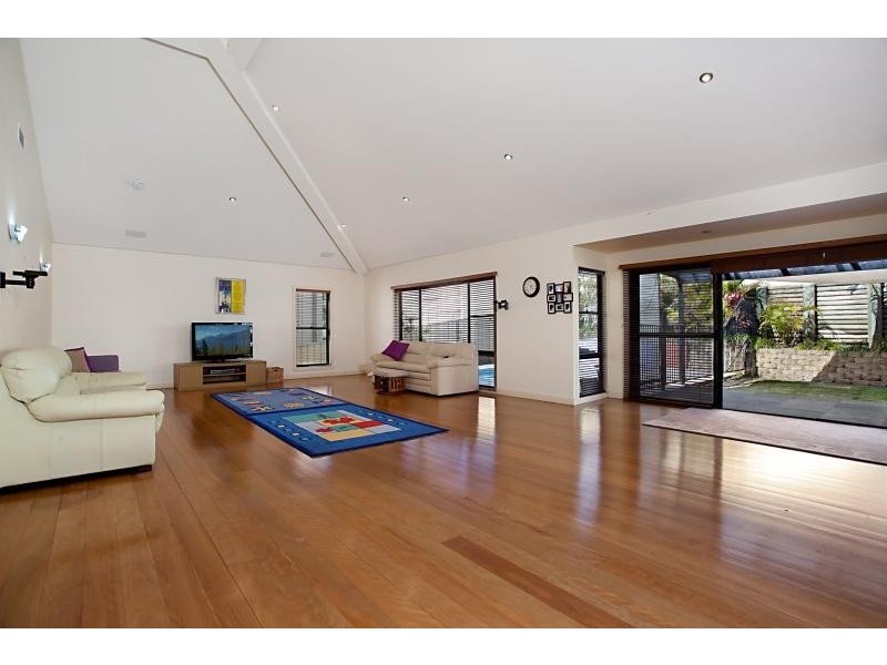 8 Brock Pl, Whitebridge NSW 2290