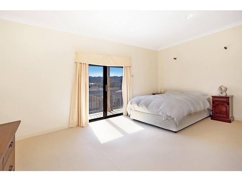 8 Brock Pl, Whitebridge NSW 2290