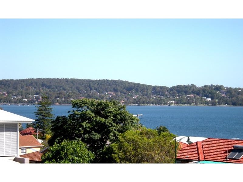 14 Morse St, Speers Point NSW 2284