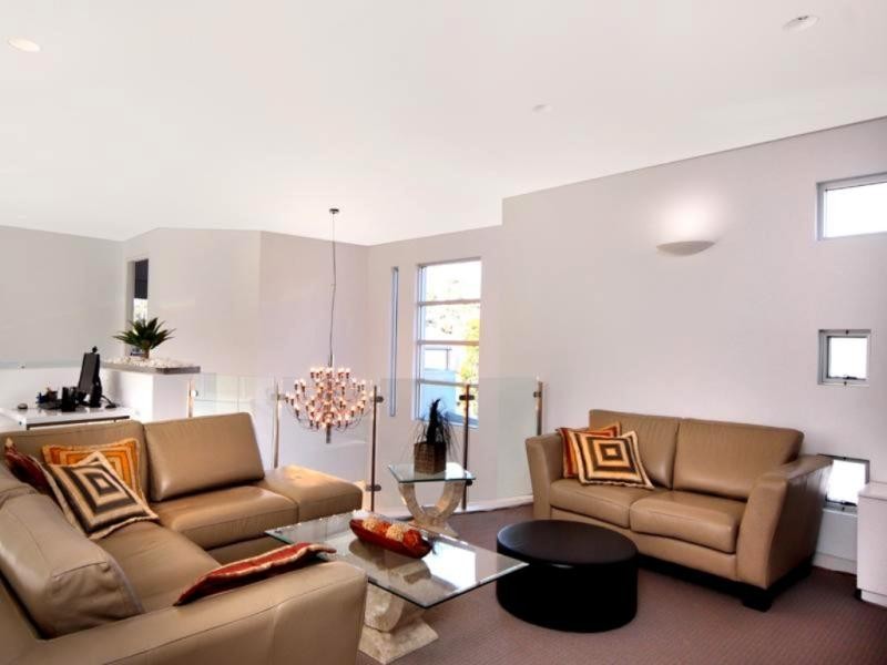 1 Bronzewing Tce, Bella Vista NSW 2153