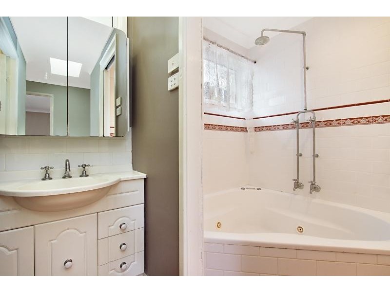 23 Jordan St, Floraville NSW 2280