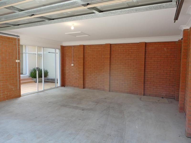 1/28 Churchill Cct, Hamilton NSW 2303