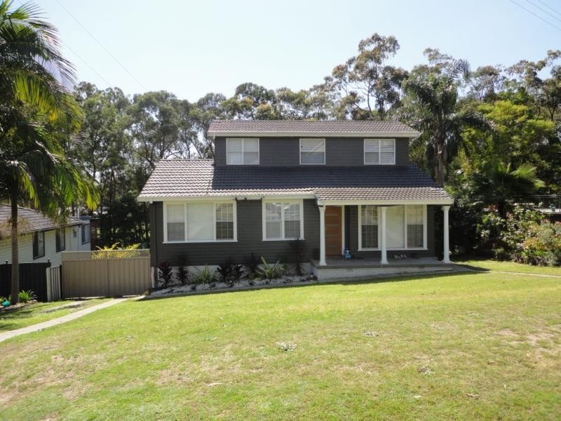 84 Berringar Rd, Valentine NSW 2280