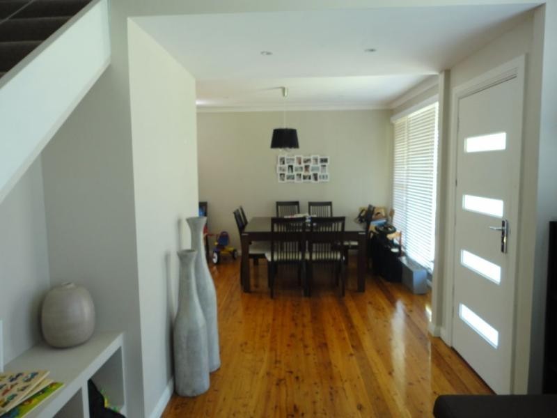 84 Berringar Rd, Valentine NSW 2280