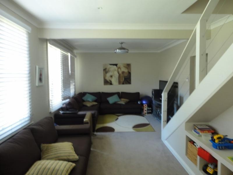 84 Berringar Rd, Valentine NSW 2280