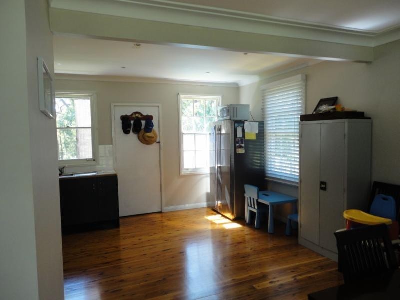 84 Berringar Rd, Valentine NSW 2280