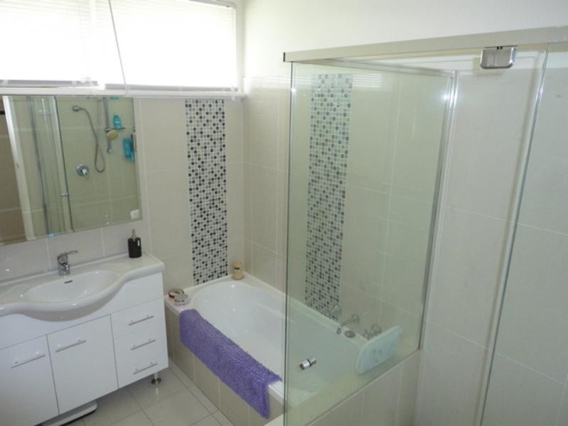 4 Anne  Ave, Glendale NSW 2285