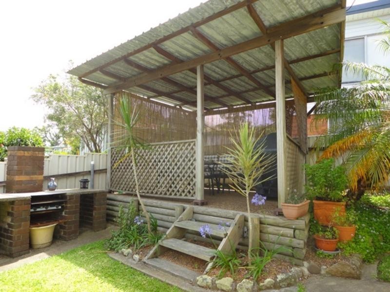 4 Anne  Ave, Glendale NSW 2285