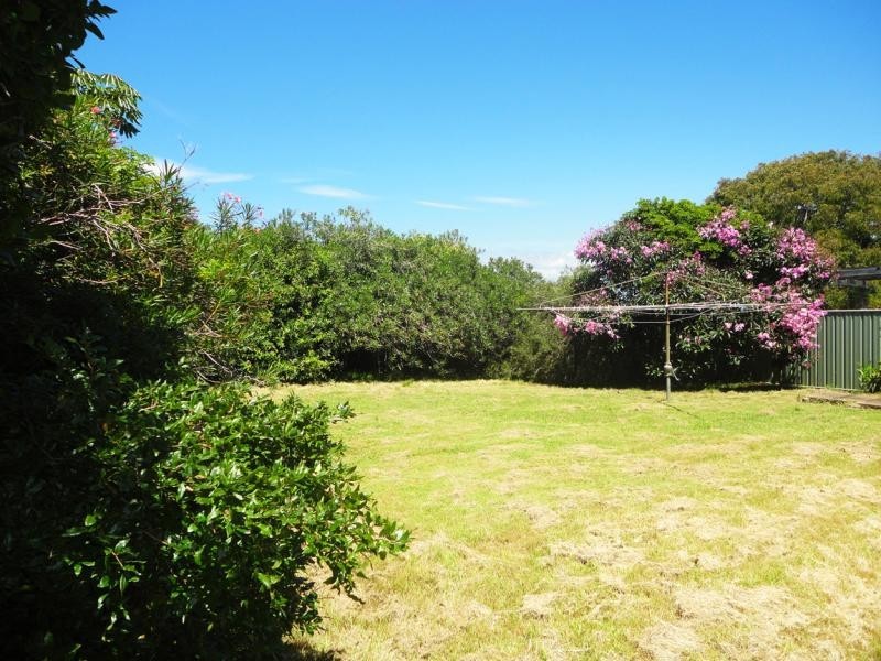 2 Caldwell Ave, Dudley NSW 2290