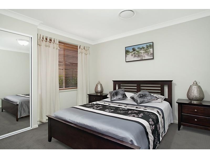 155 Northlakes Dr, Cameron Park NSW 2285