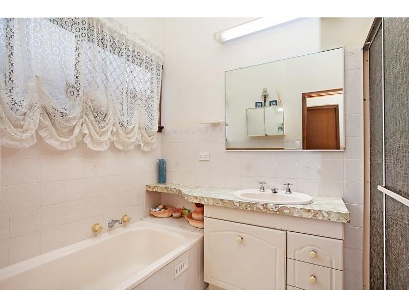 6 Hillhouse St, Charlestown NSW 2290