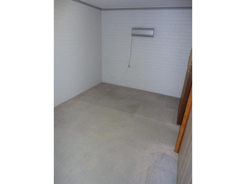 1 Haig  St, Belmont NSW 2280