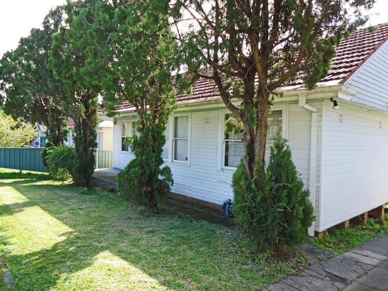 26 Dudley Rd, Charlestown NSW 2290