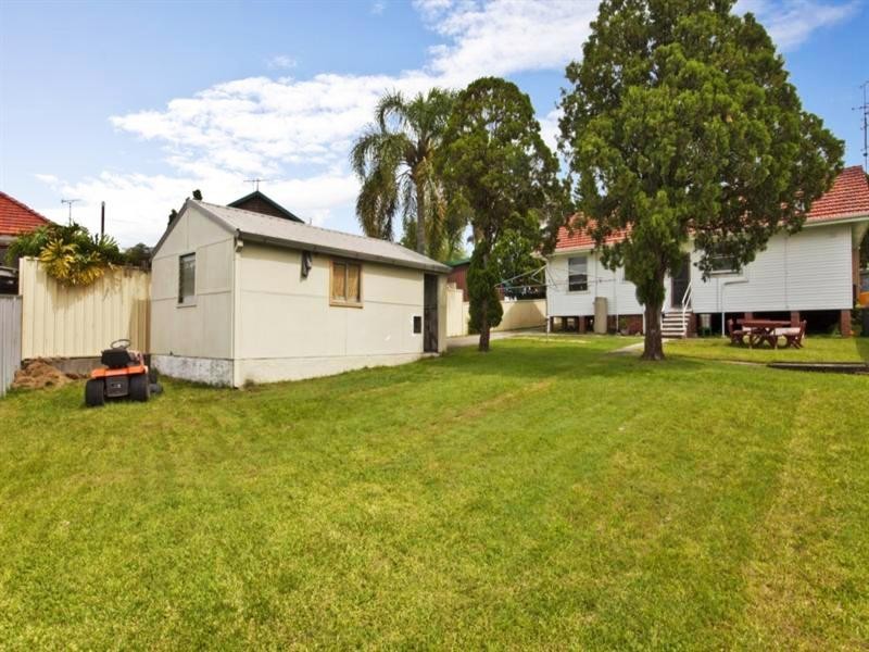 26 Dudley Rd, Charlestown NSW 2290