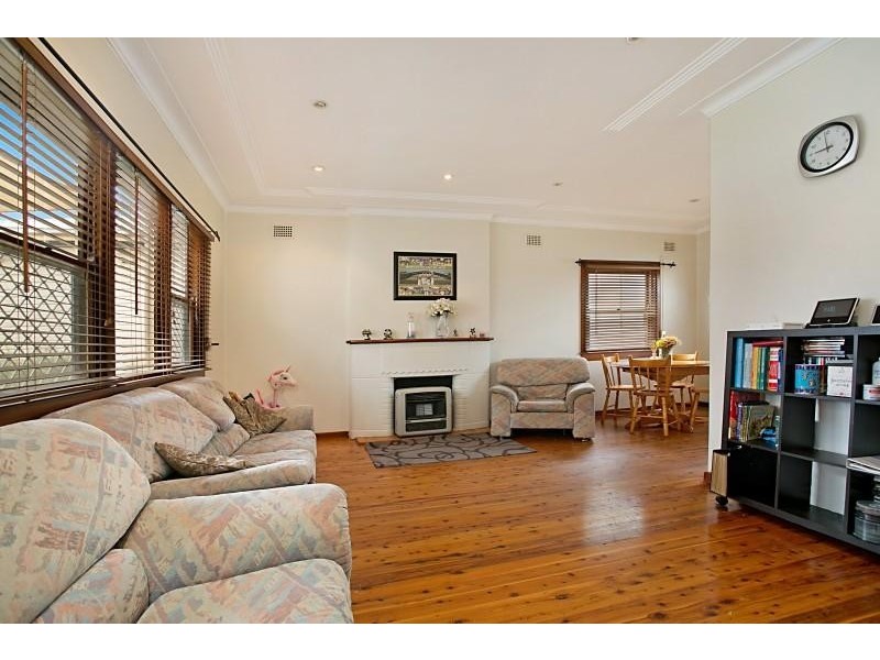 47 Groongal St, Mayfield West NSW 2304