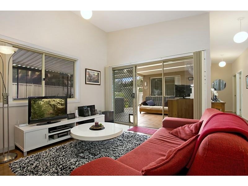 29 Phoenix Dr, Warners Bay NSW 2282