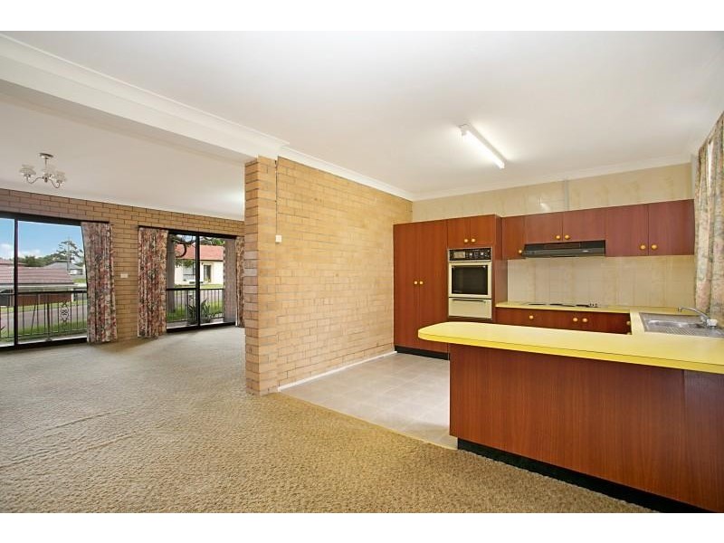 2/22 Chippindall  St, Speers Point NSW 2284