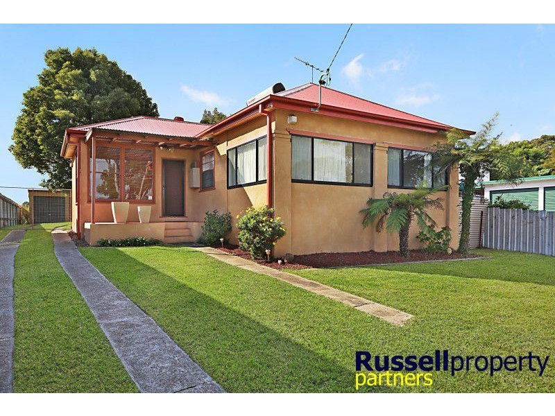 67 EK Ave, Charlestown NSW 2290