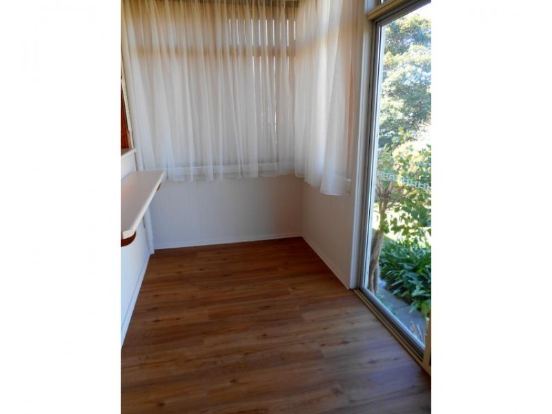 11 Vista Pde, Kotara NSW 2289