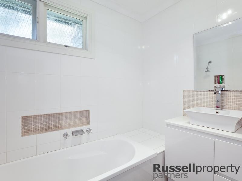 84 Berringar Rd, Valentine NSW 2280