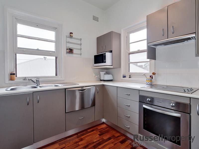 4/32-34 National Park St, Hamilton East NSW 2303