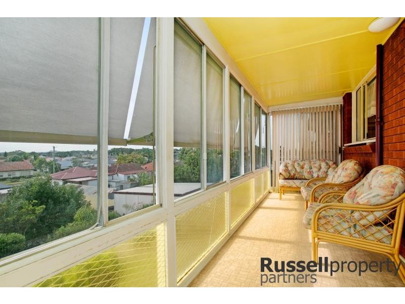 15 Emily St, Marks Point NSW 2280