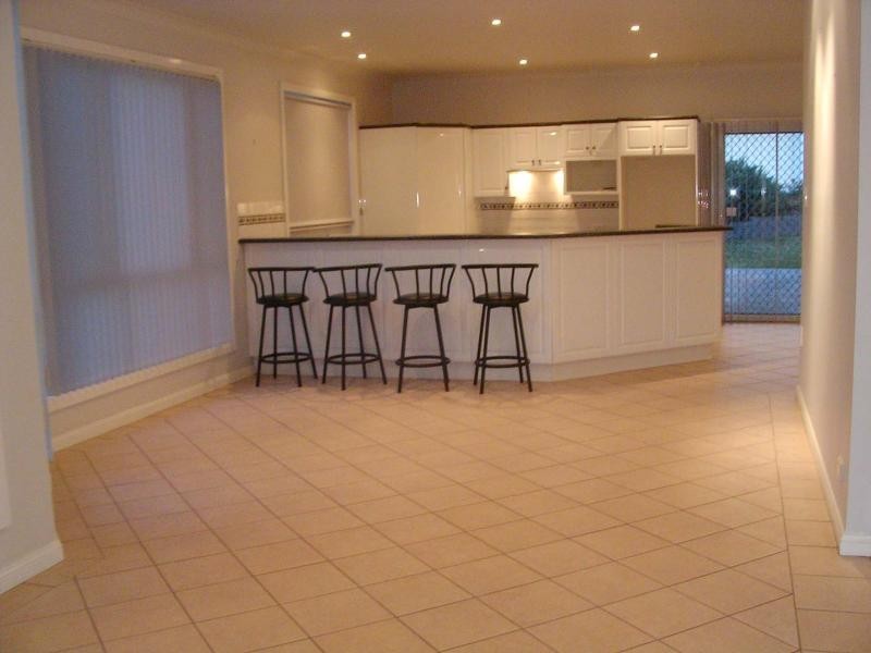 536 The Esp, Warners Bay NSW 2282
