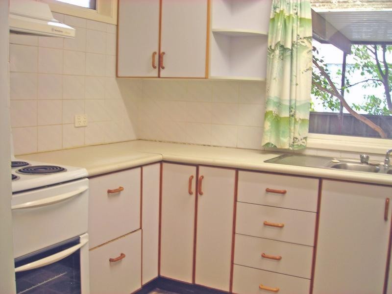 11 Lentara Rd, Belmont North NSW 2280