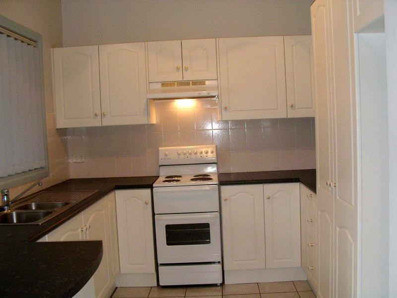 2/115 Macquarie Rd, Cardiff NSW 2285